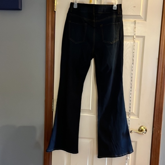 NWT-no boundaries-size 13-dark wash-double button, high-rise flare, jeans - Picture 3 of 12